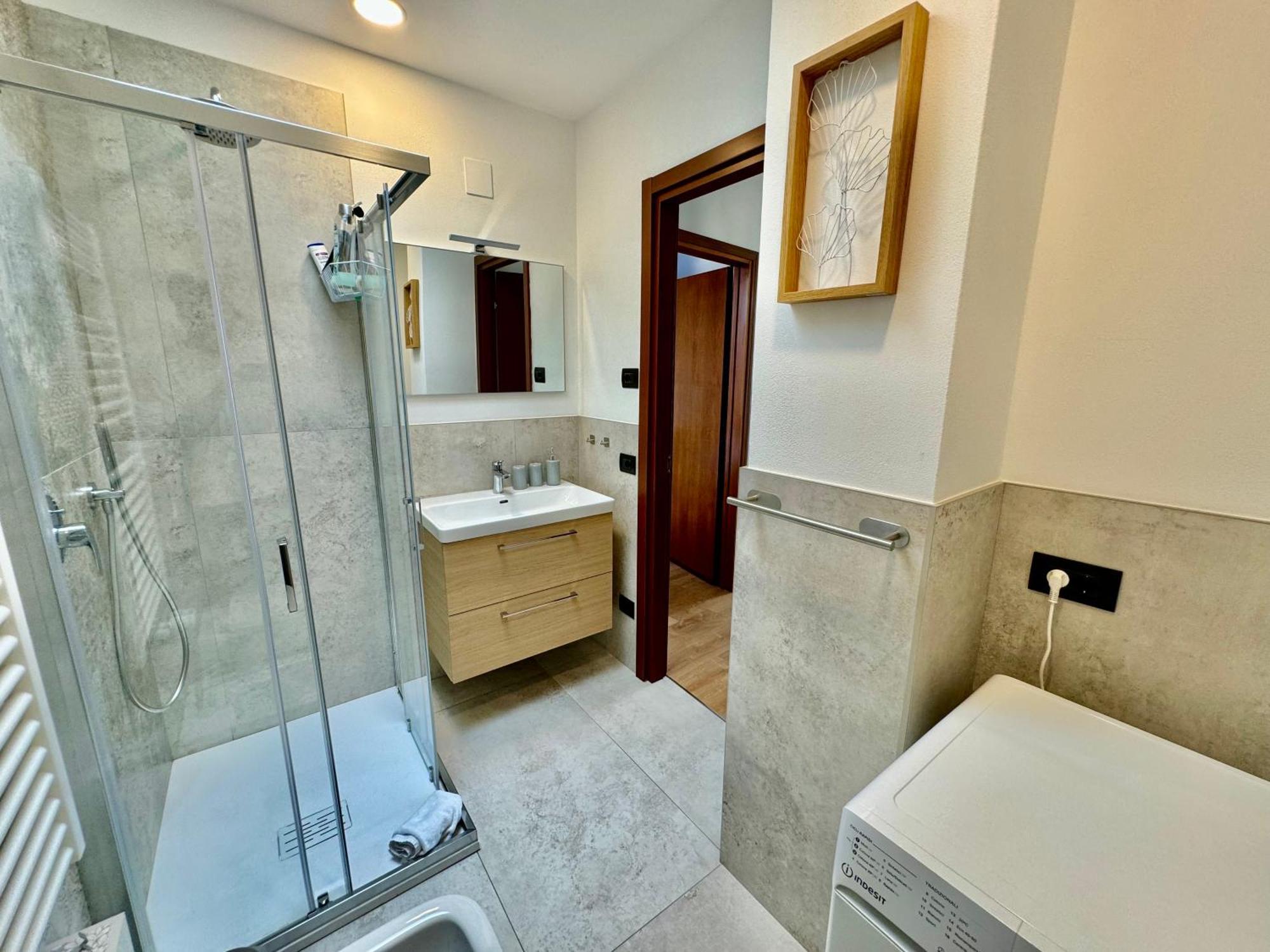 2bd Near The Station Apartment Como