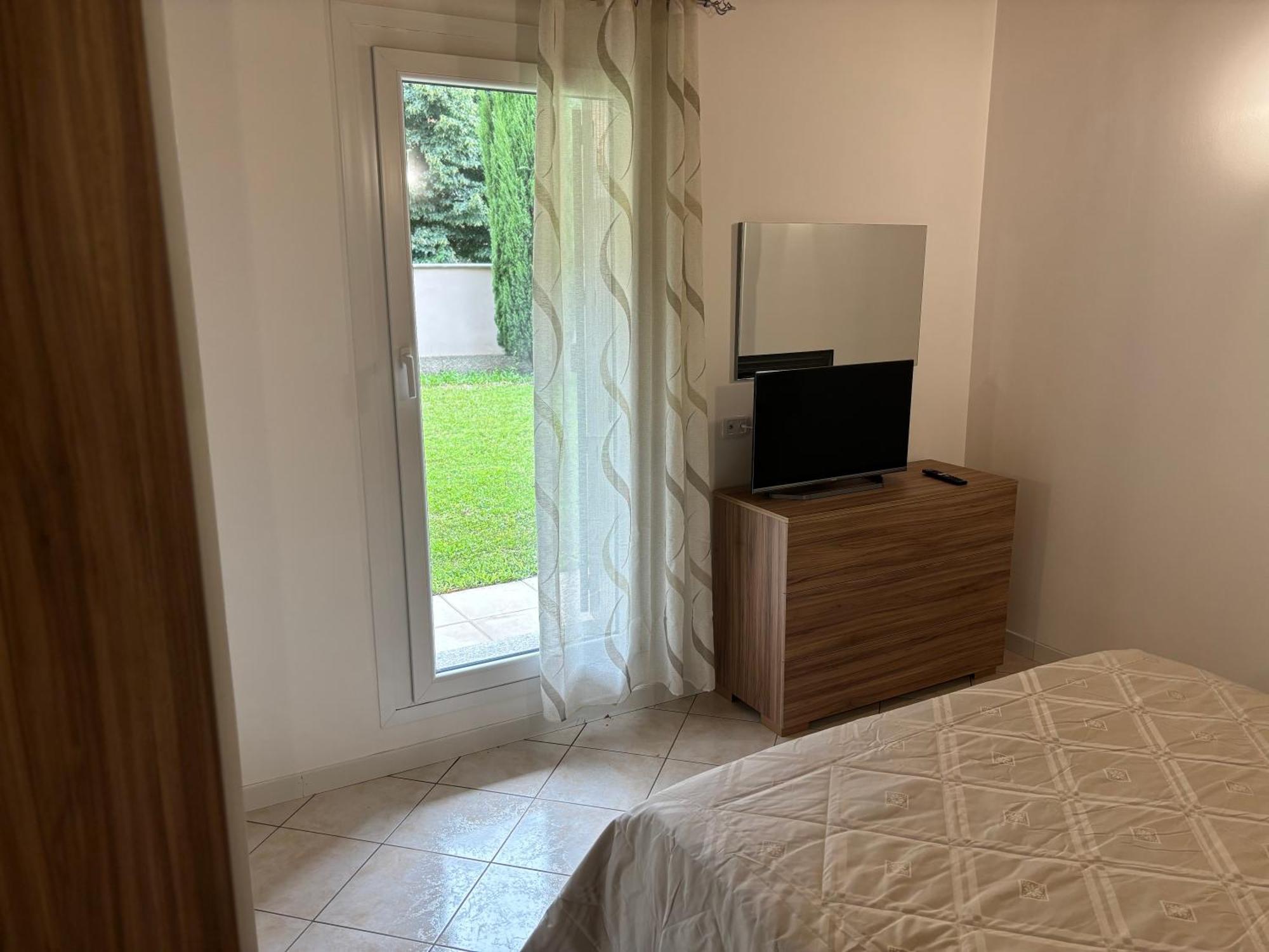 La Casa Di Elvi Apartment *