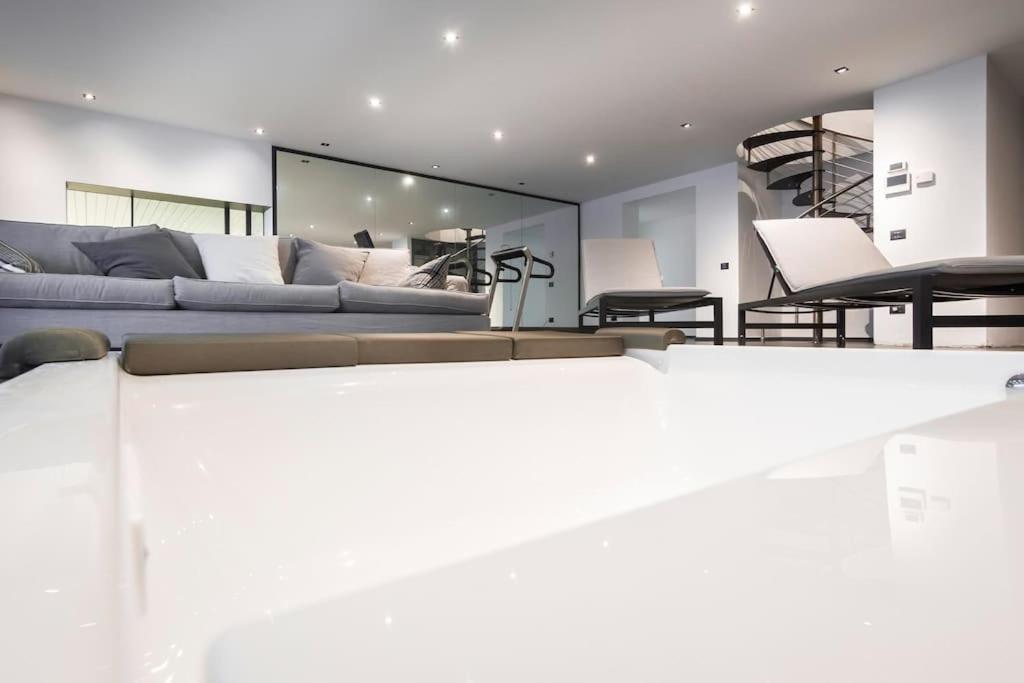 Villa Modern Eco-friendly On Lake Como *
