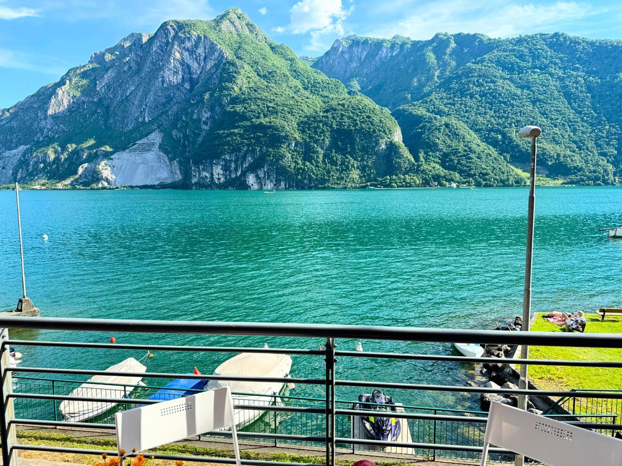 Grand View *