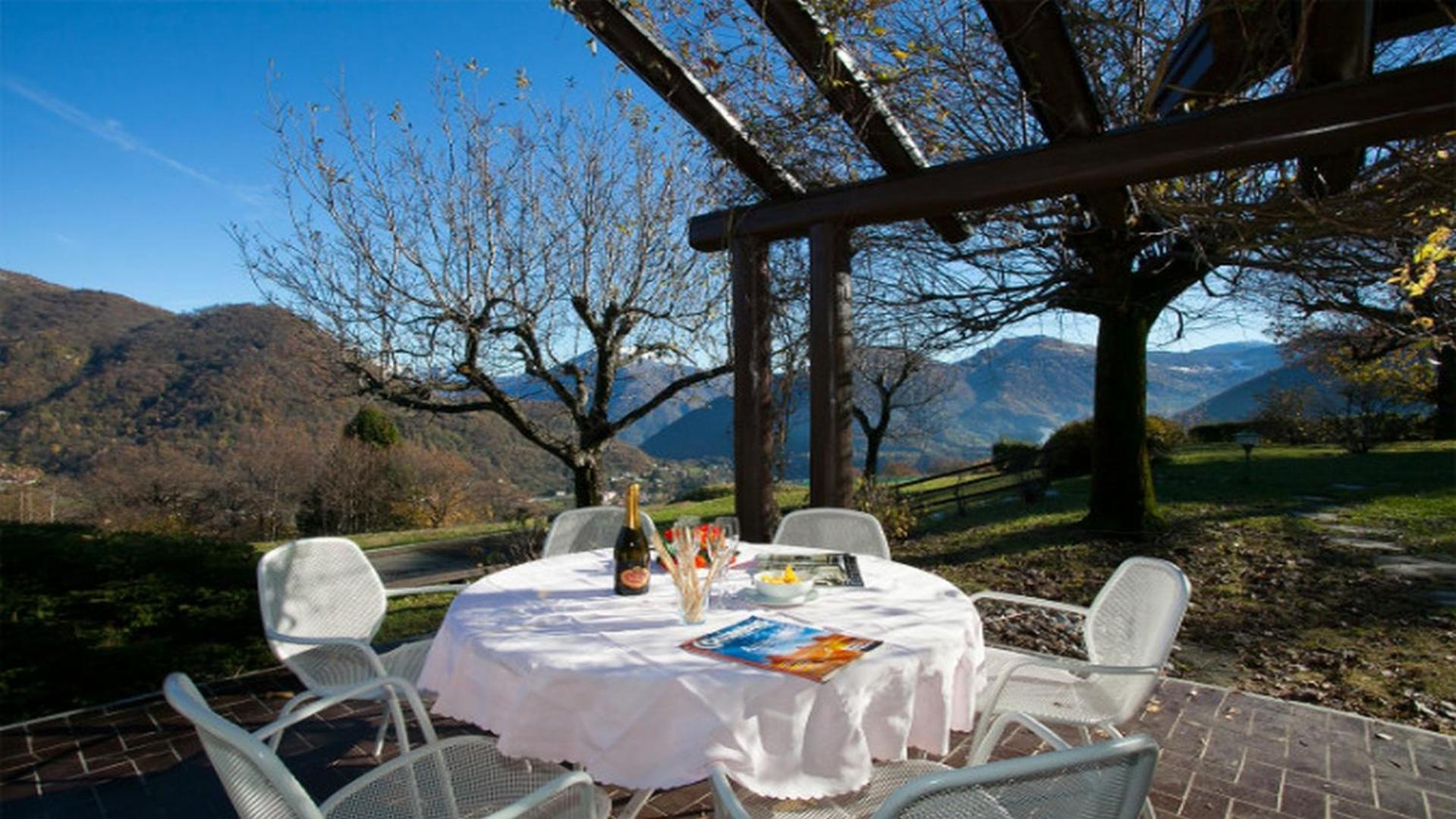 Villa Intelvi *