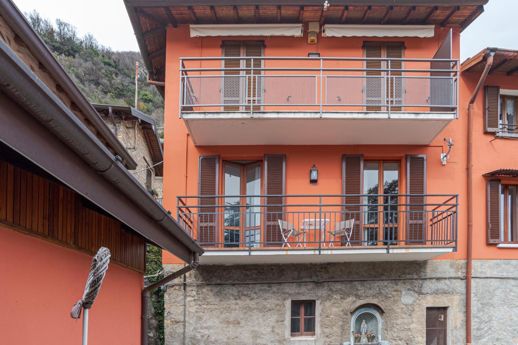 Maison Laghee-bright With Balcony, View! *