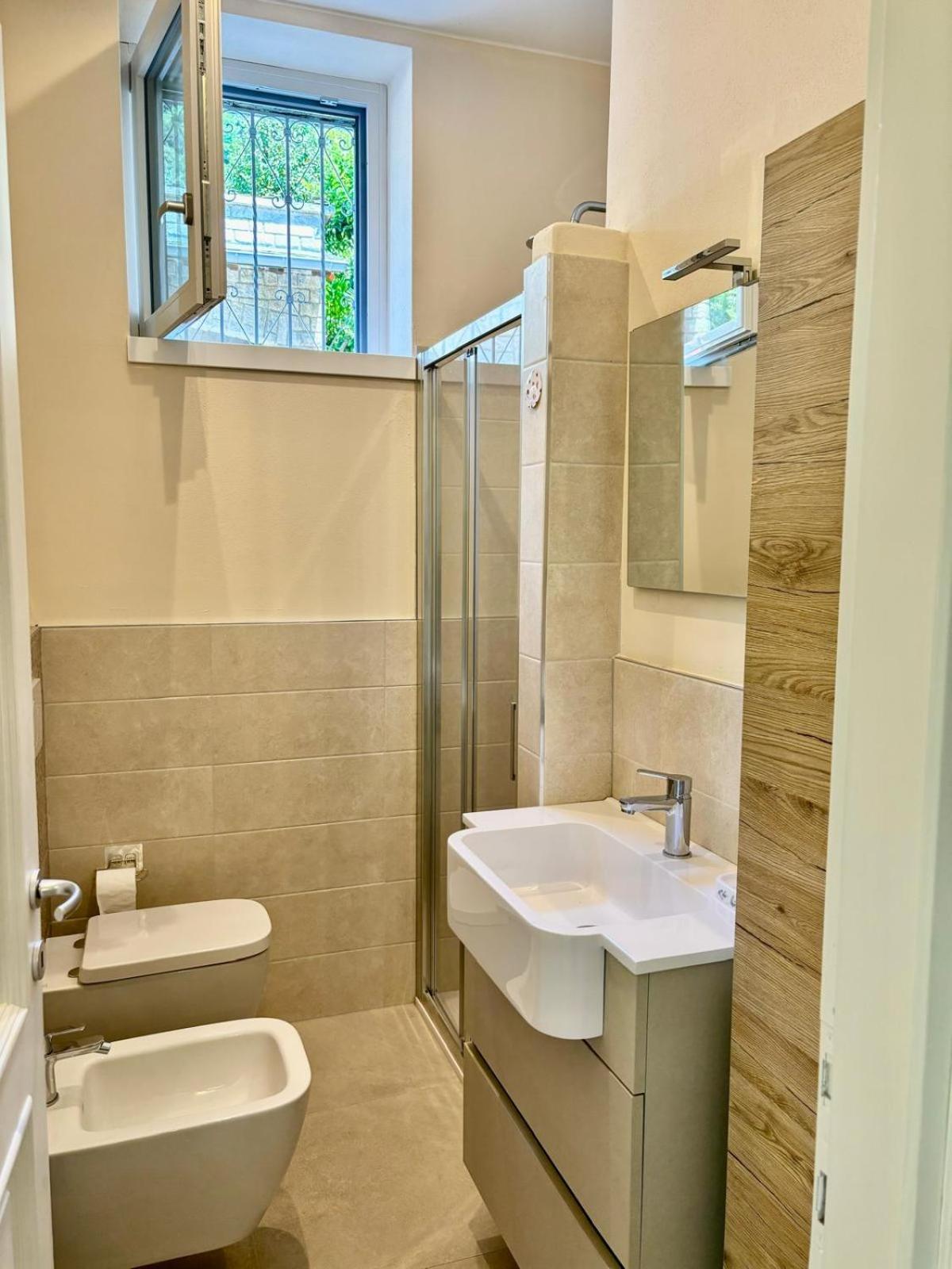 Apartment Rosa Del Gravedona