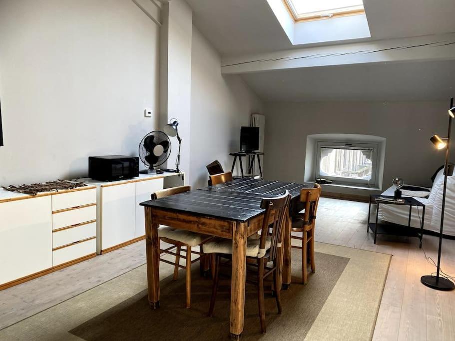 Cute Nest Apartment Como
