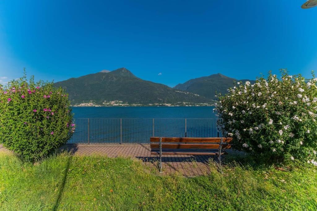 Eagle House, Vista Lago Pazzesca Holiday home *