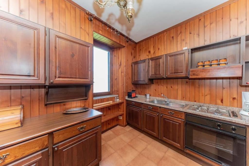 Eagle House, Vista Lago Pazzesca Holiday home *
