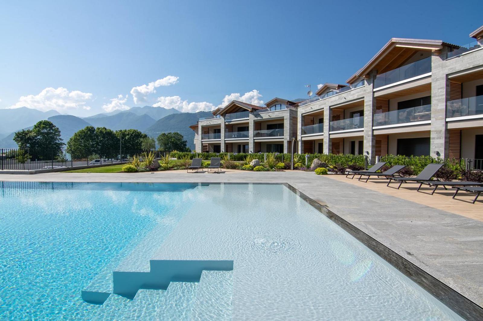 Dorato Luxury & - View Aparthotel Colico