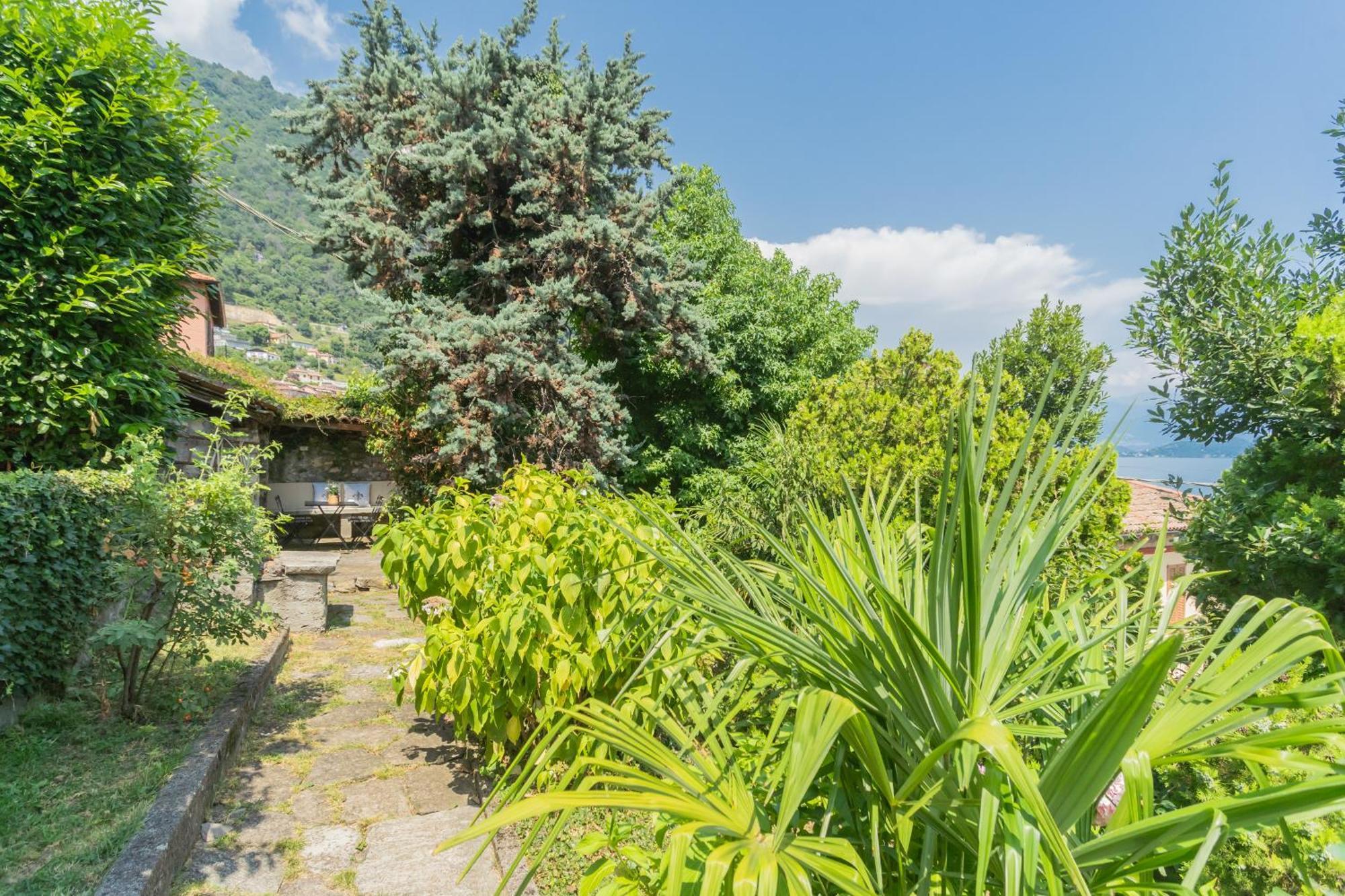 Lakeview Paradise By Rent Apartment
