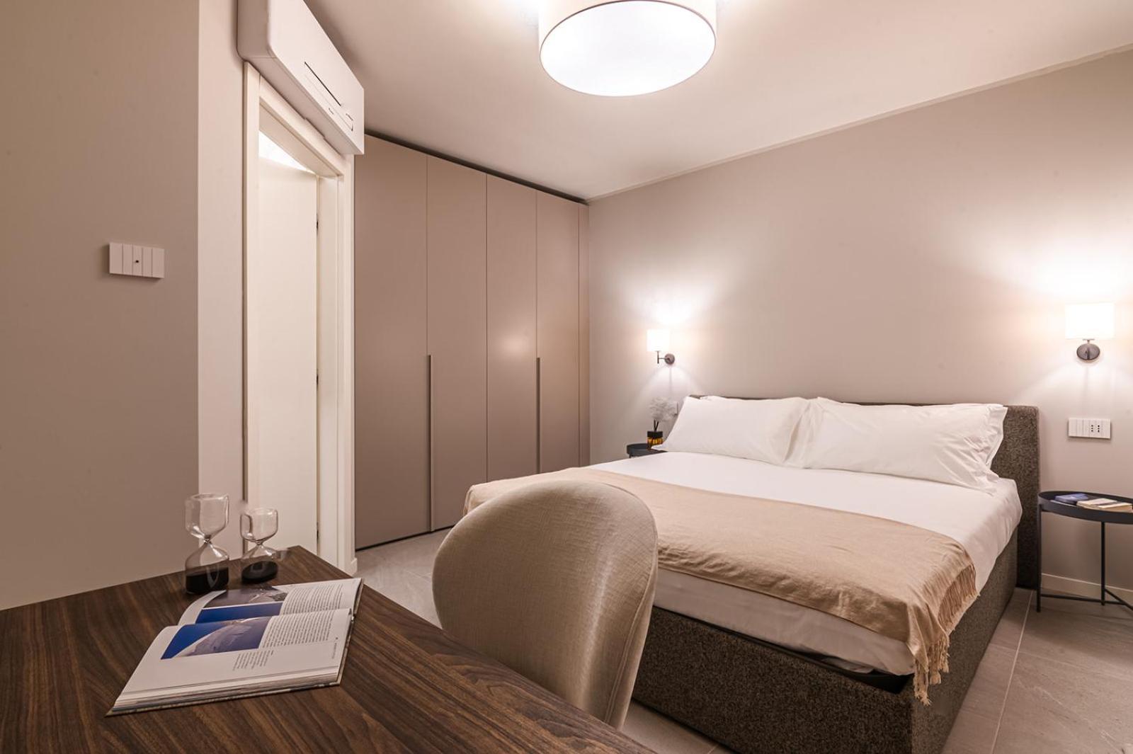 Dorato Luxury & - View *