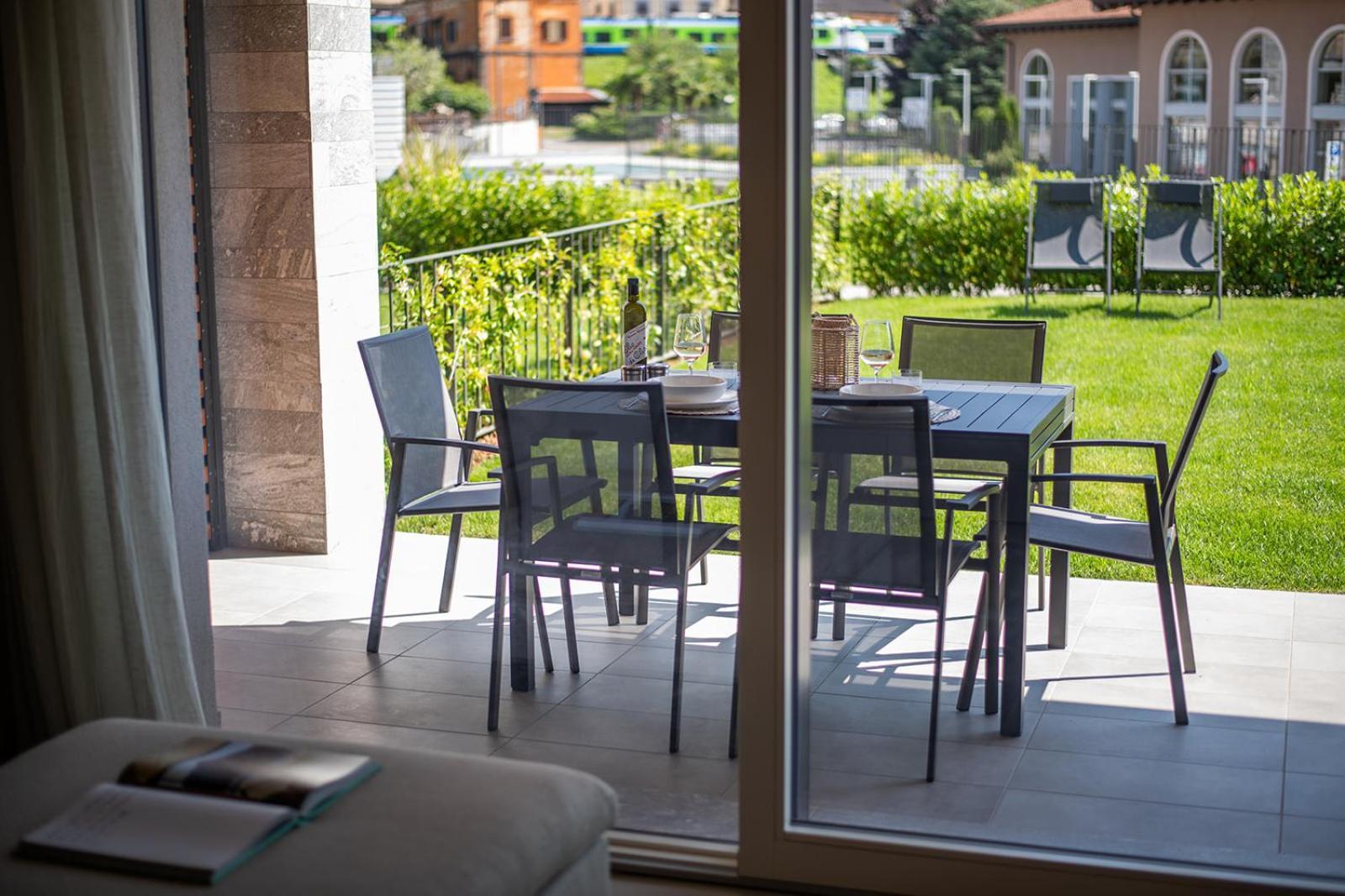 Dorato Luxury & - View * Colico
