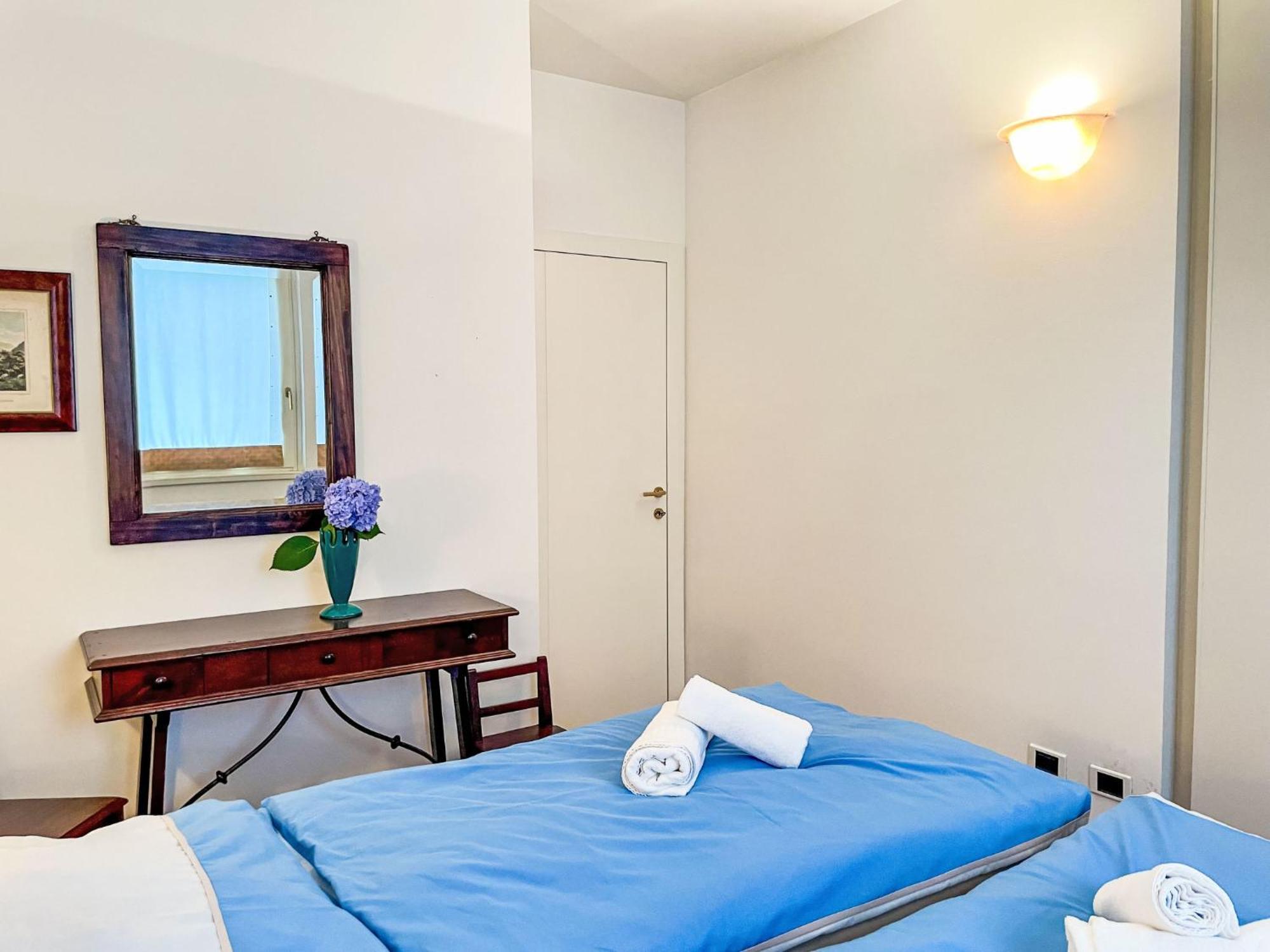 Apartment E Sole By Interhome Cremia