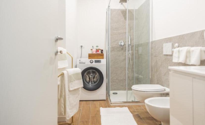Lora Diamond ,free Parking, Self Check In,3 Apartment *