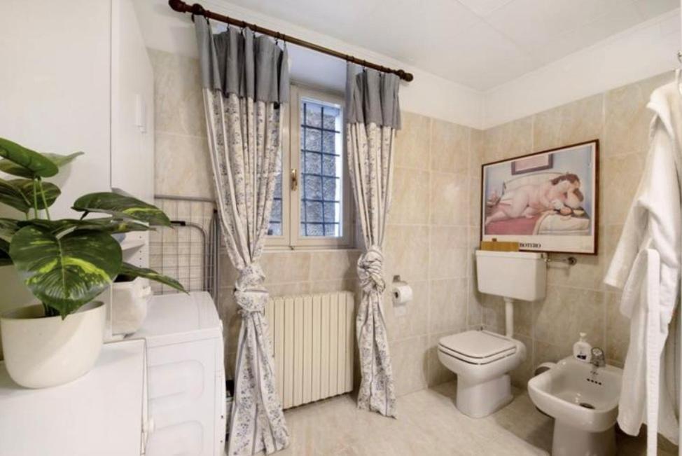 The Boards House On - House Or Master Bedroom Only