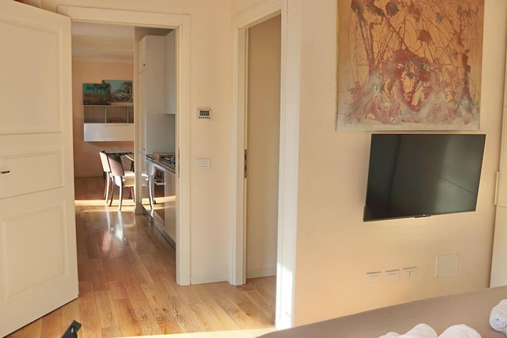 House Just Minutes From Breathtaking View Apartment