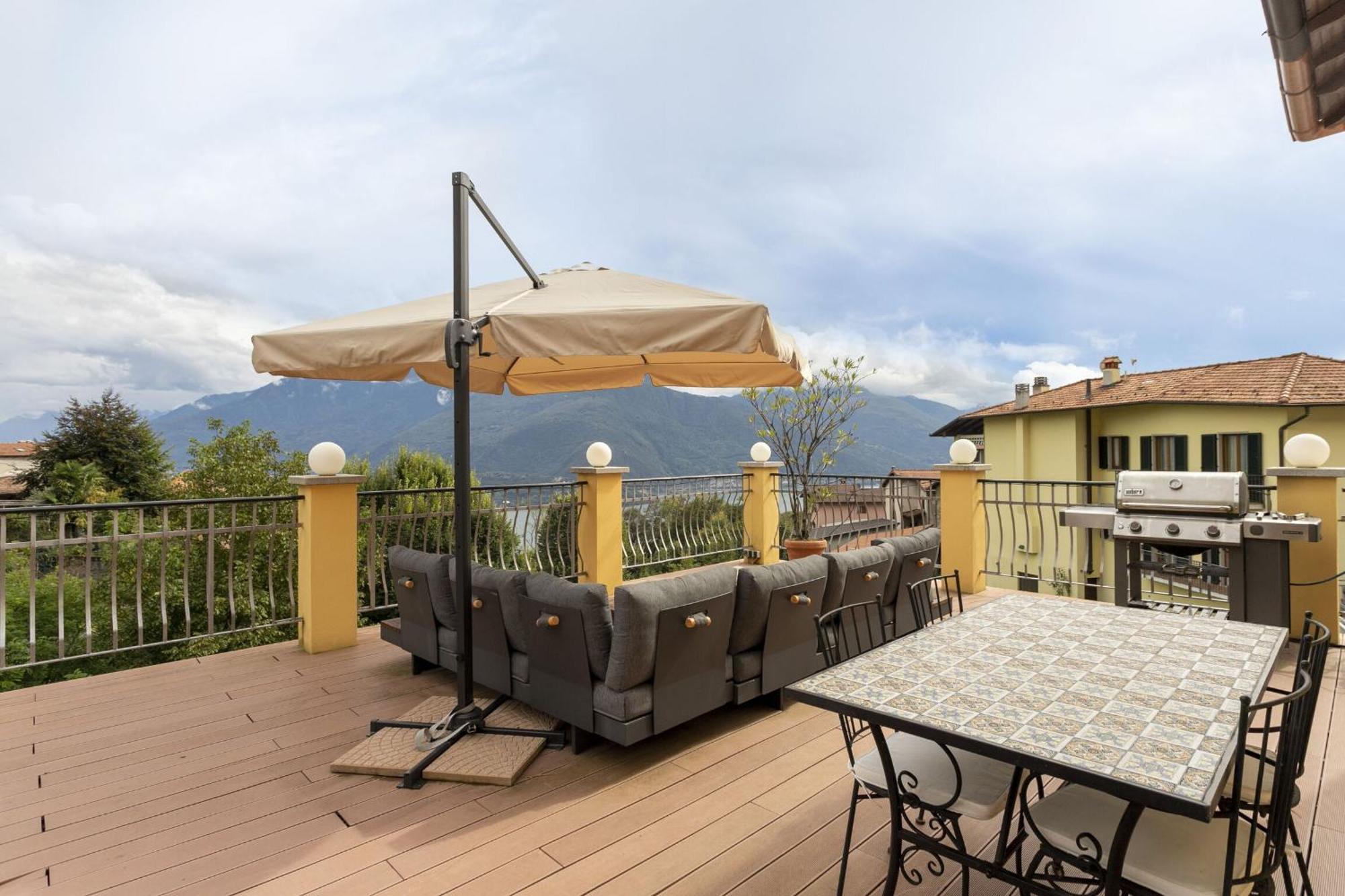 Magic Terrace With View Apartment Stazzona