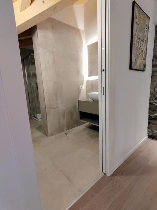 Casa Larius Como