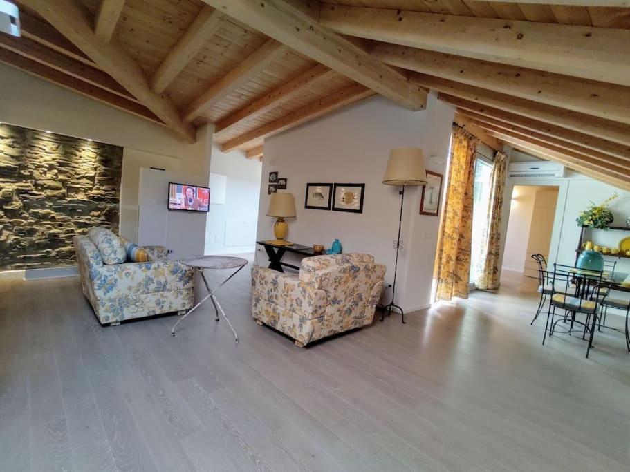 Casa Larius Como