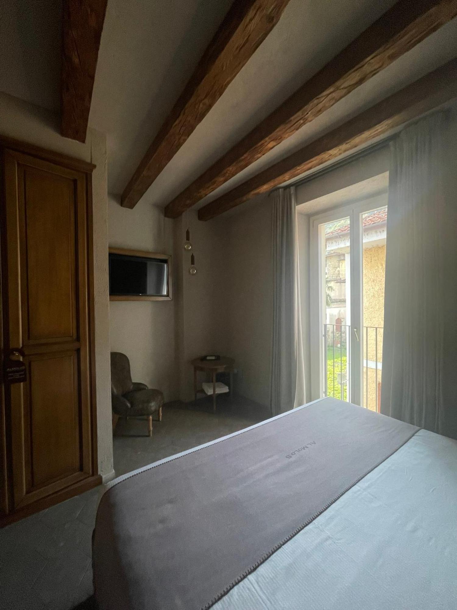 Almolo5 *