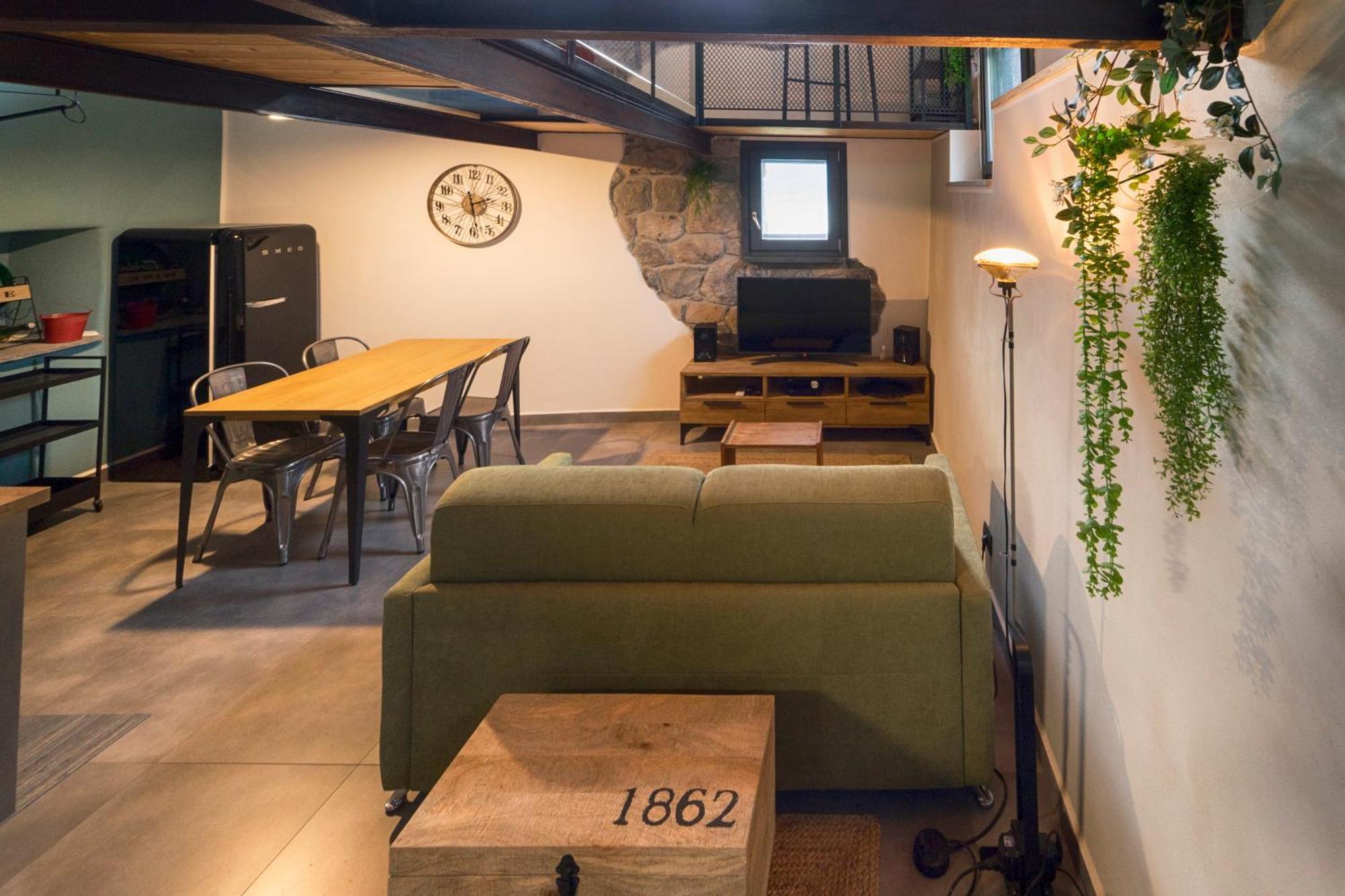 Apartment Poesia Comacina