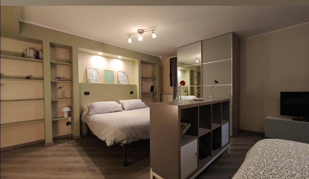 Aleph With Private Parking, Next Train Station * Como