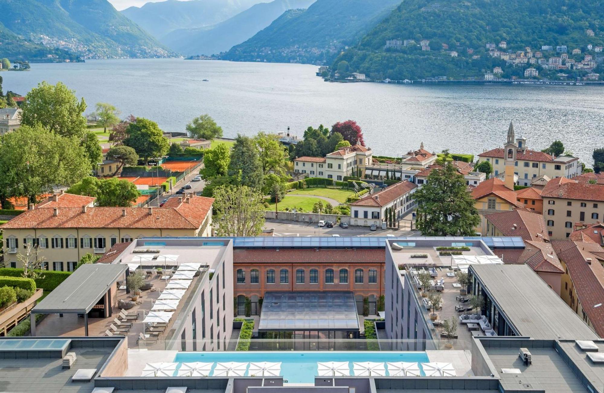 Hilton Hotel 4*