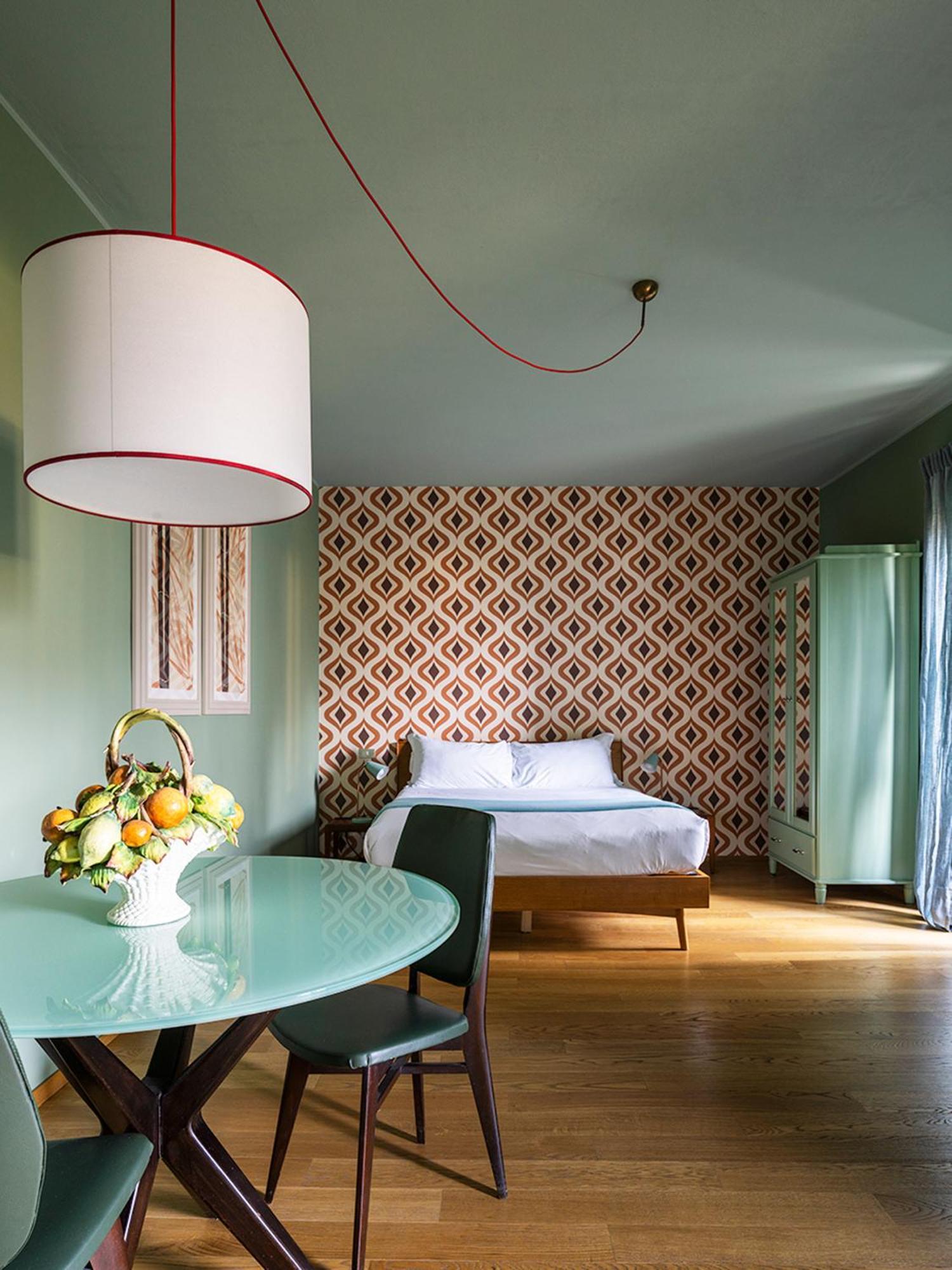 Aparthotel Domus Plinii 1792