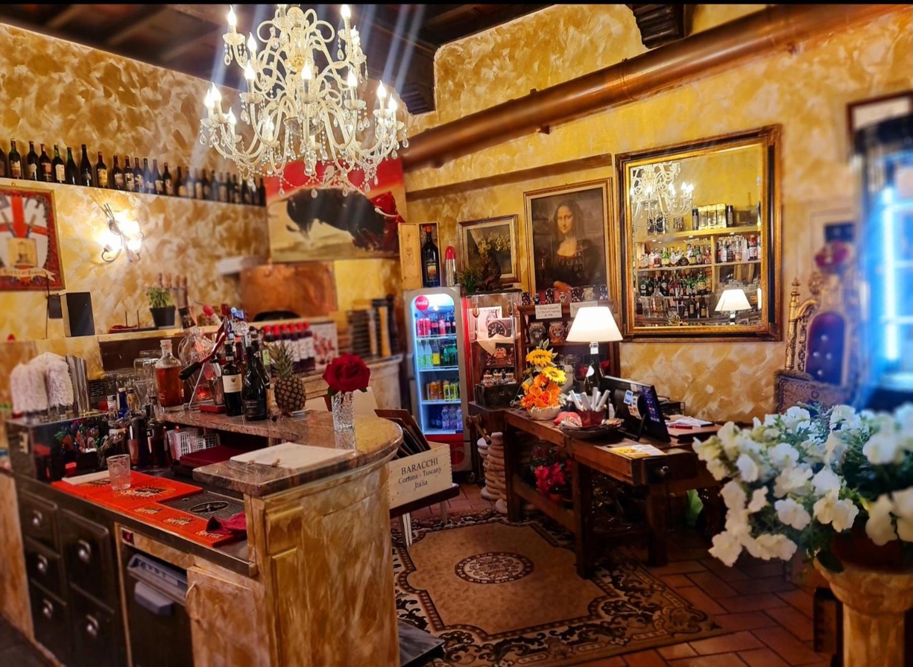 Botticelli Love hotel