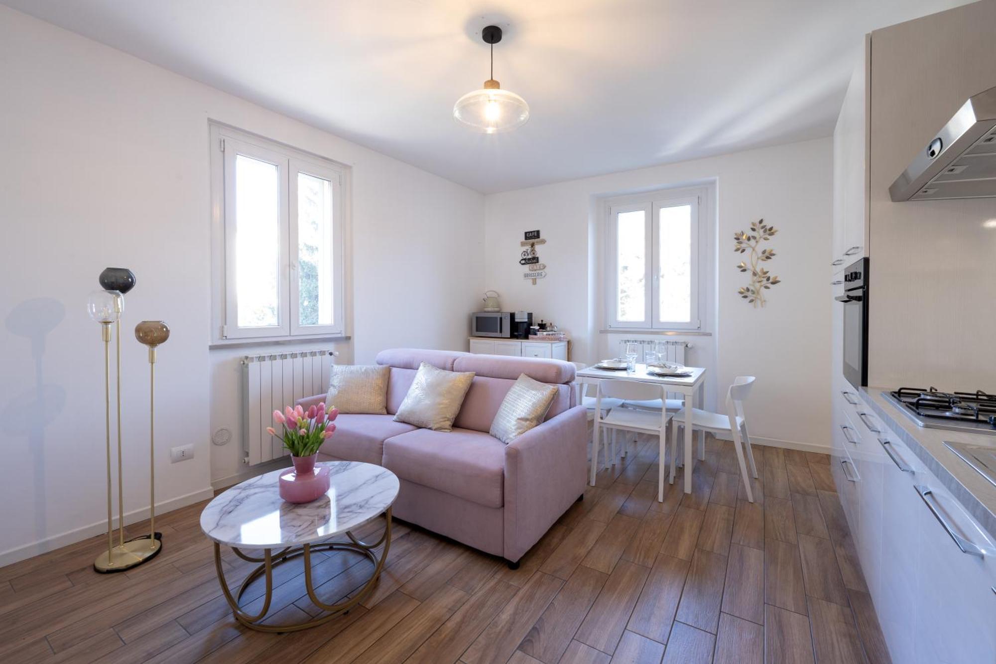 Lora Diamond ,free Parking, Self Check In,3 Apartment *
