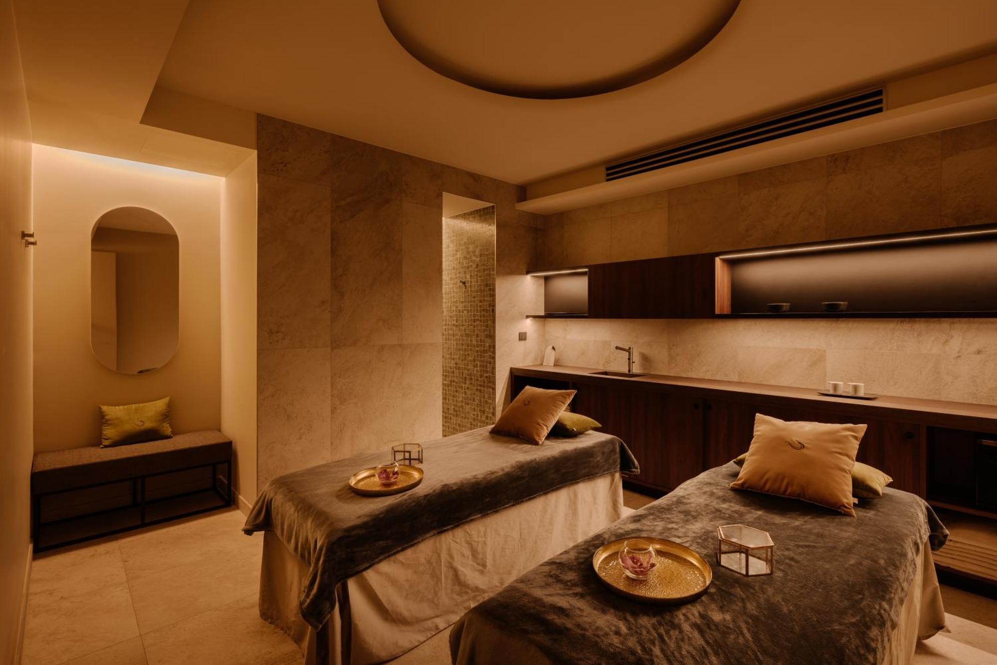 Grand Victoria Concept & Spa, By R Collection Hotel