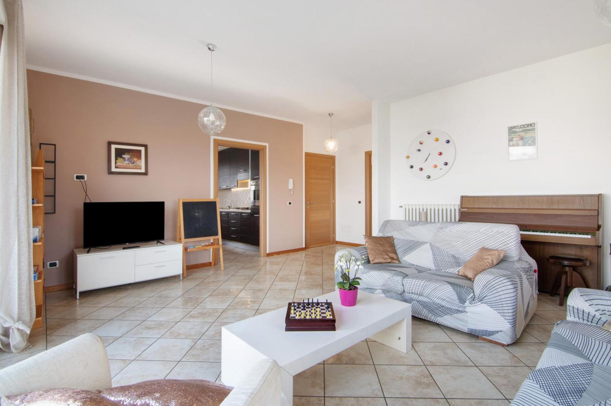 Como Lake Home Apartment *