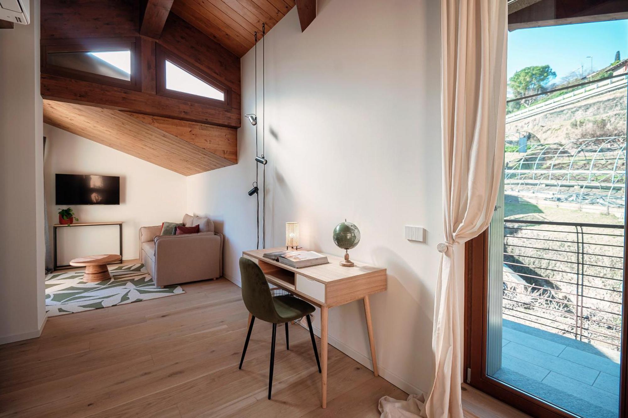 Apartment Bella - By Myhomeincomo *
