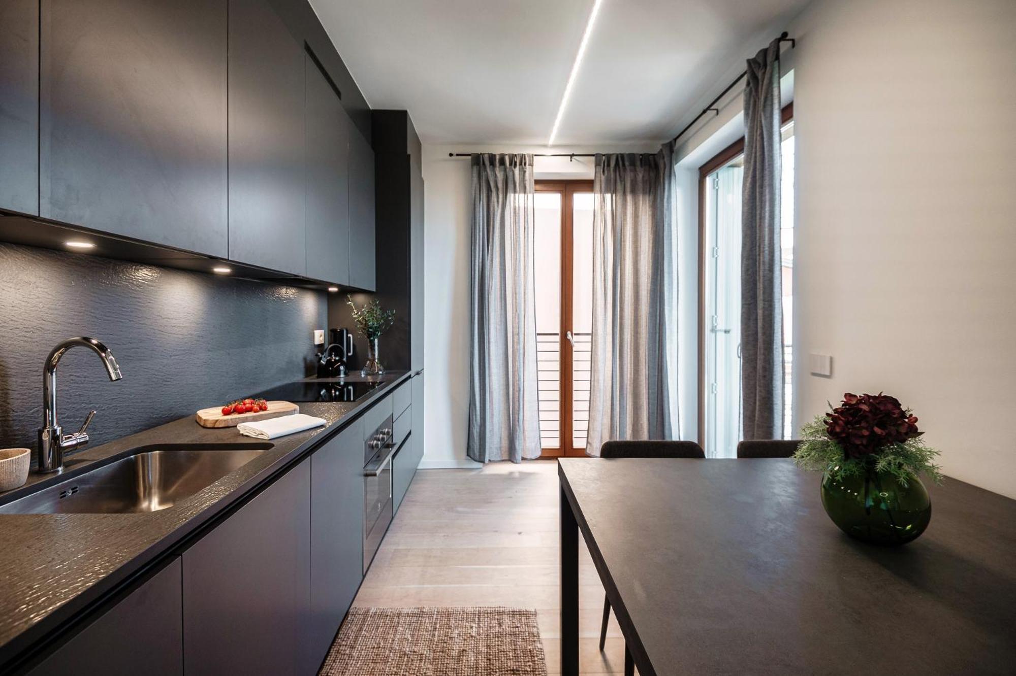 Apartment Bella - By Myhomeincomo *