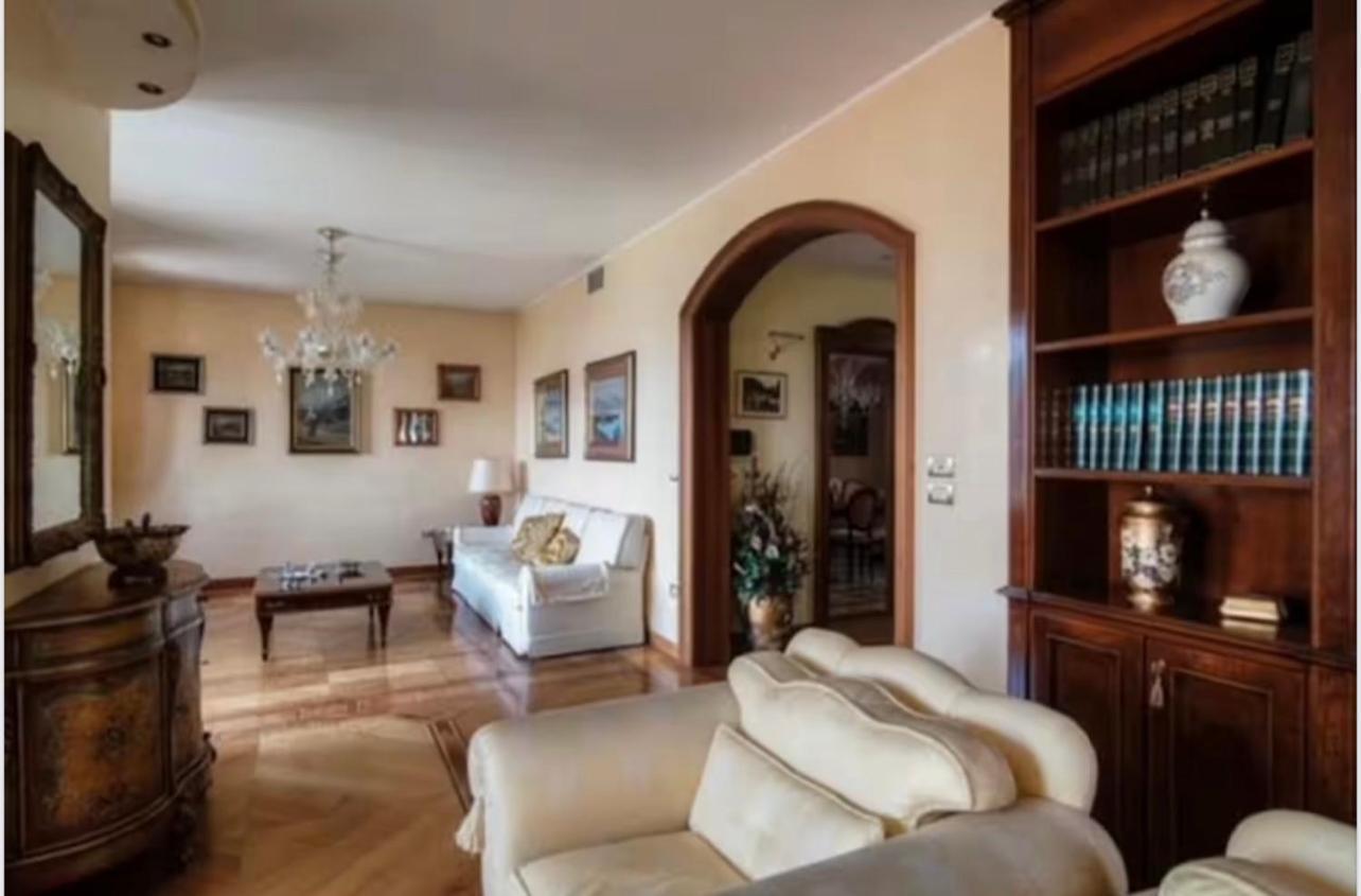 Charming & Luxury Como