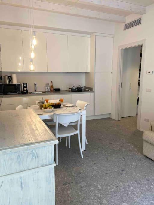 La Casa Di Gio: Piccolo Gioiello In Centro Apartment *