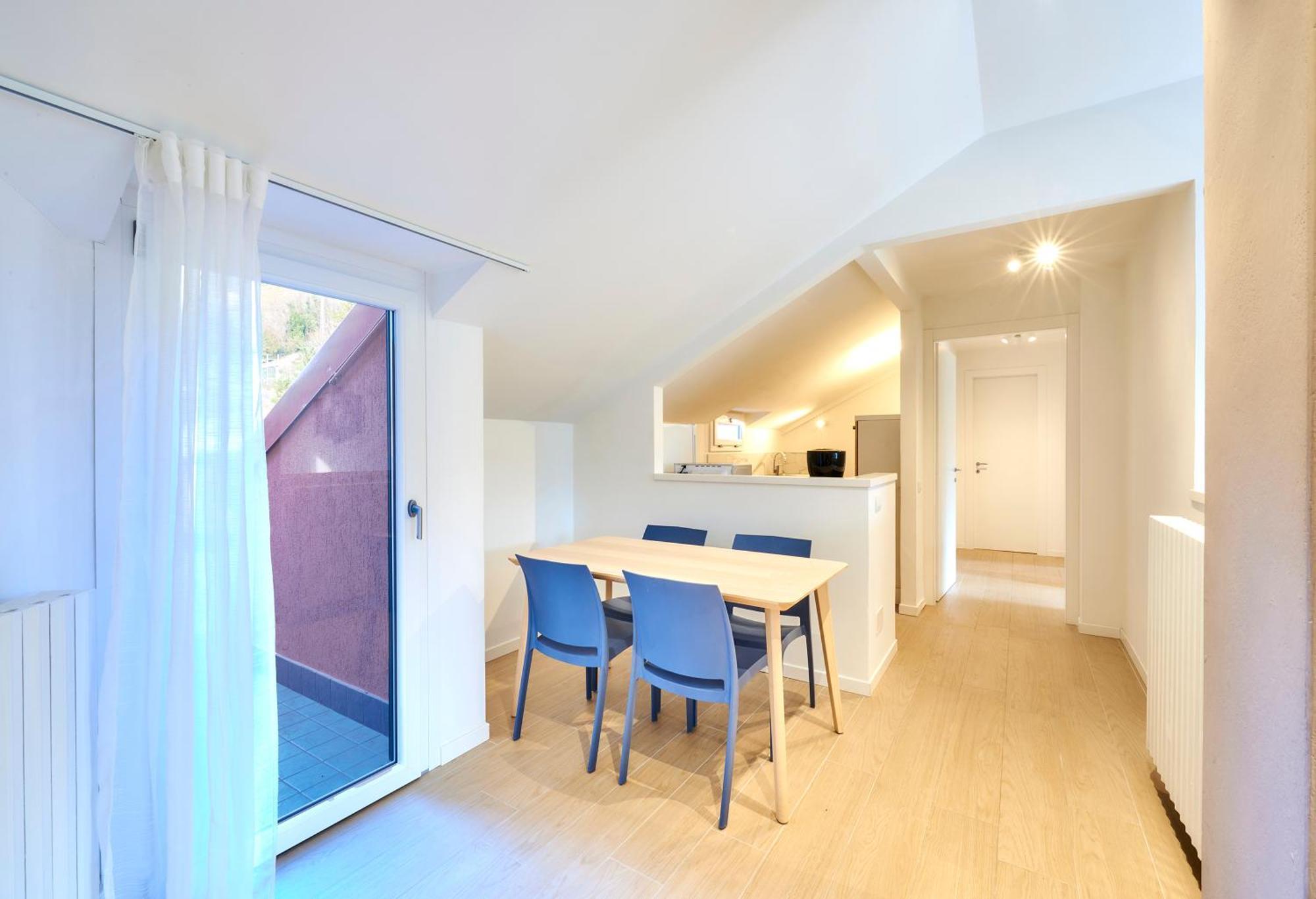 Apartment Luxury 100mq With Private Terrace With View Near Varenna Fiumelatte