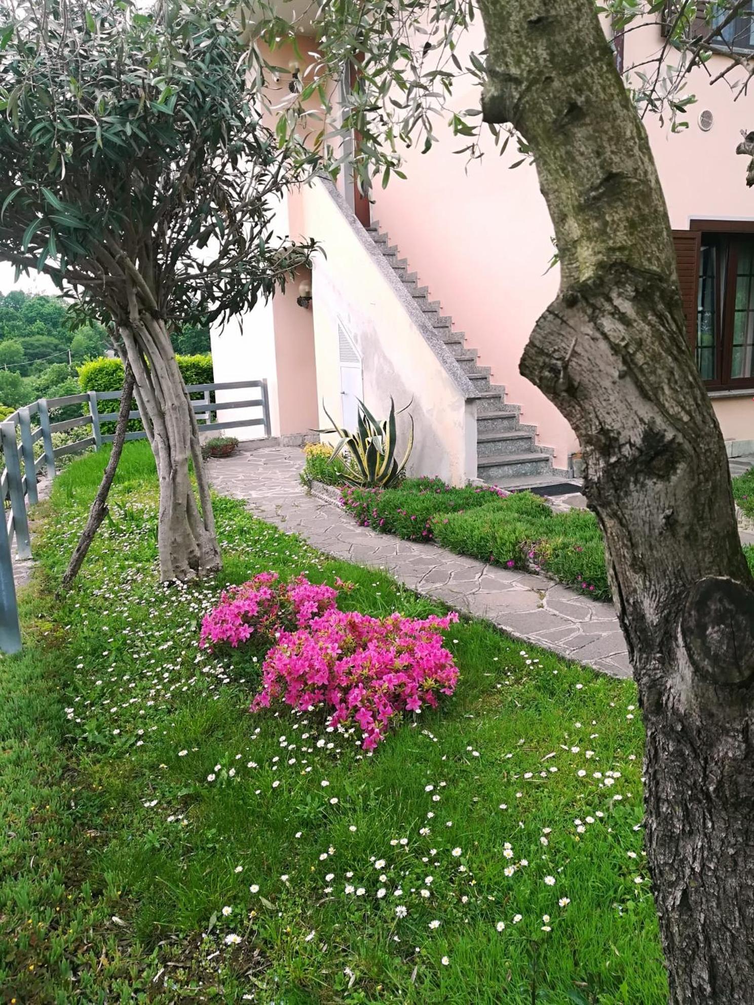 La Casa Di Juliette Apartment Merone