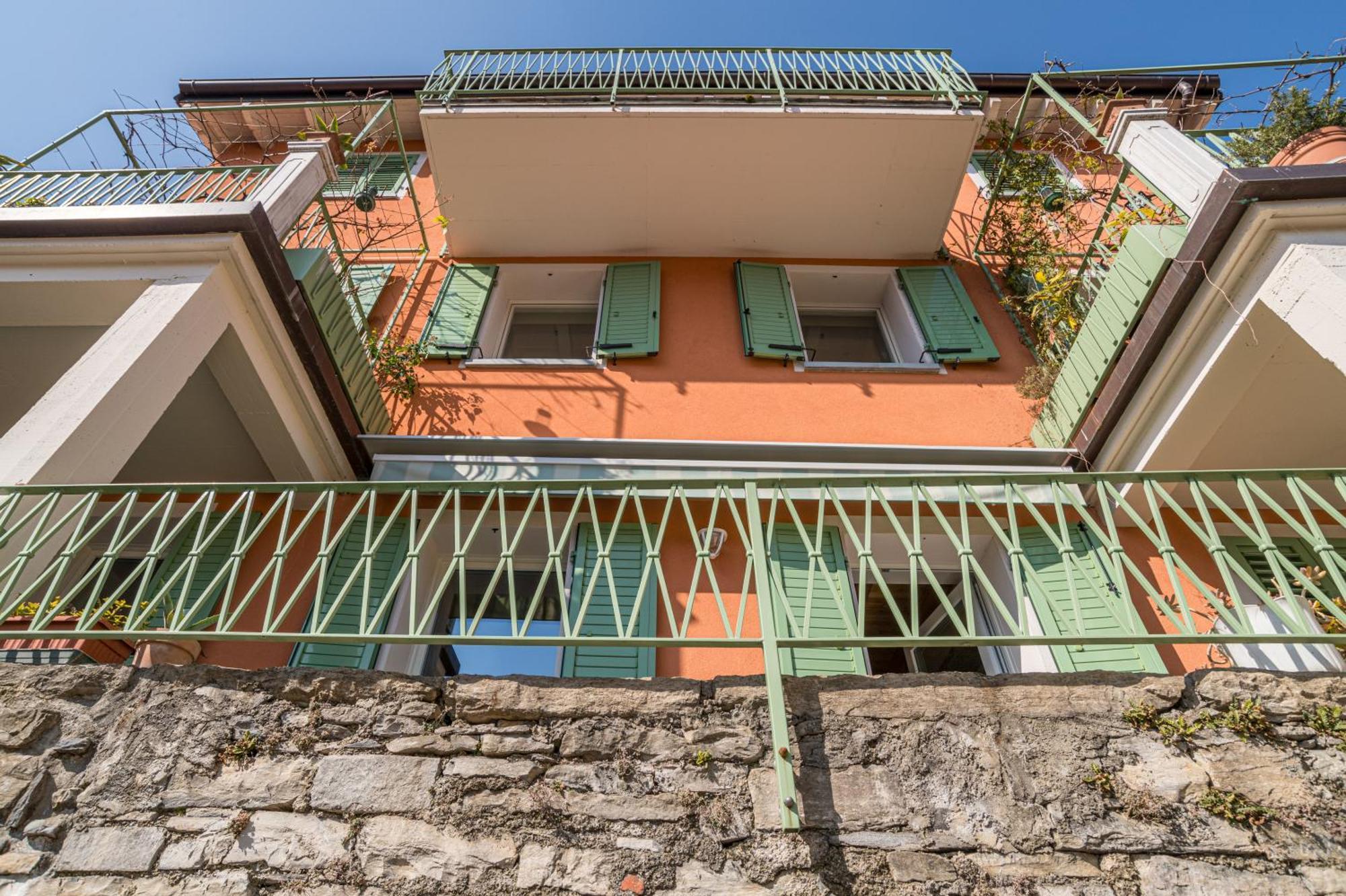 Con Vista Di E Parcheggio Incluso Apartment Carate Urio