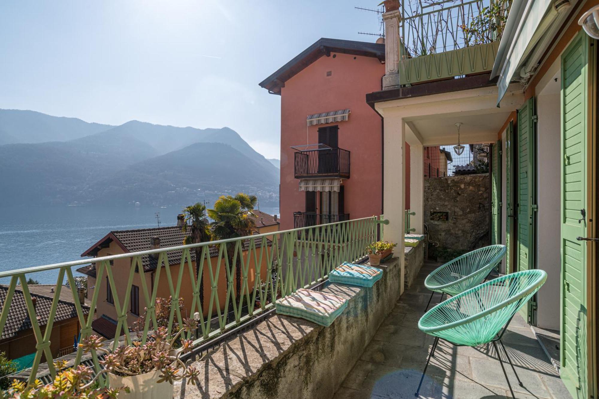 Con Vista Di E Parcheggio Incluso Apartment Carate Urio