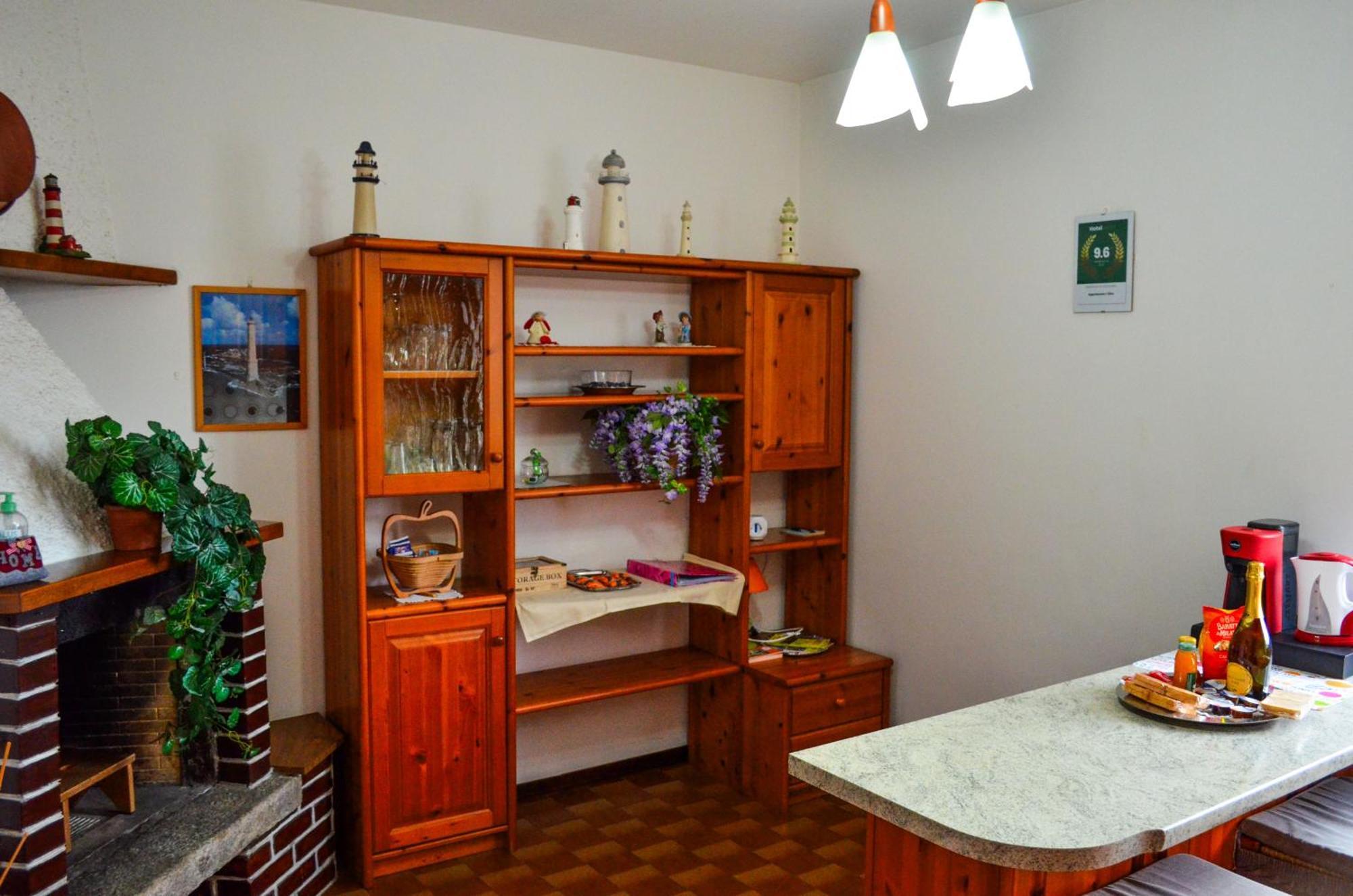 Apartment L'ulivo View In Private Street