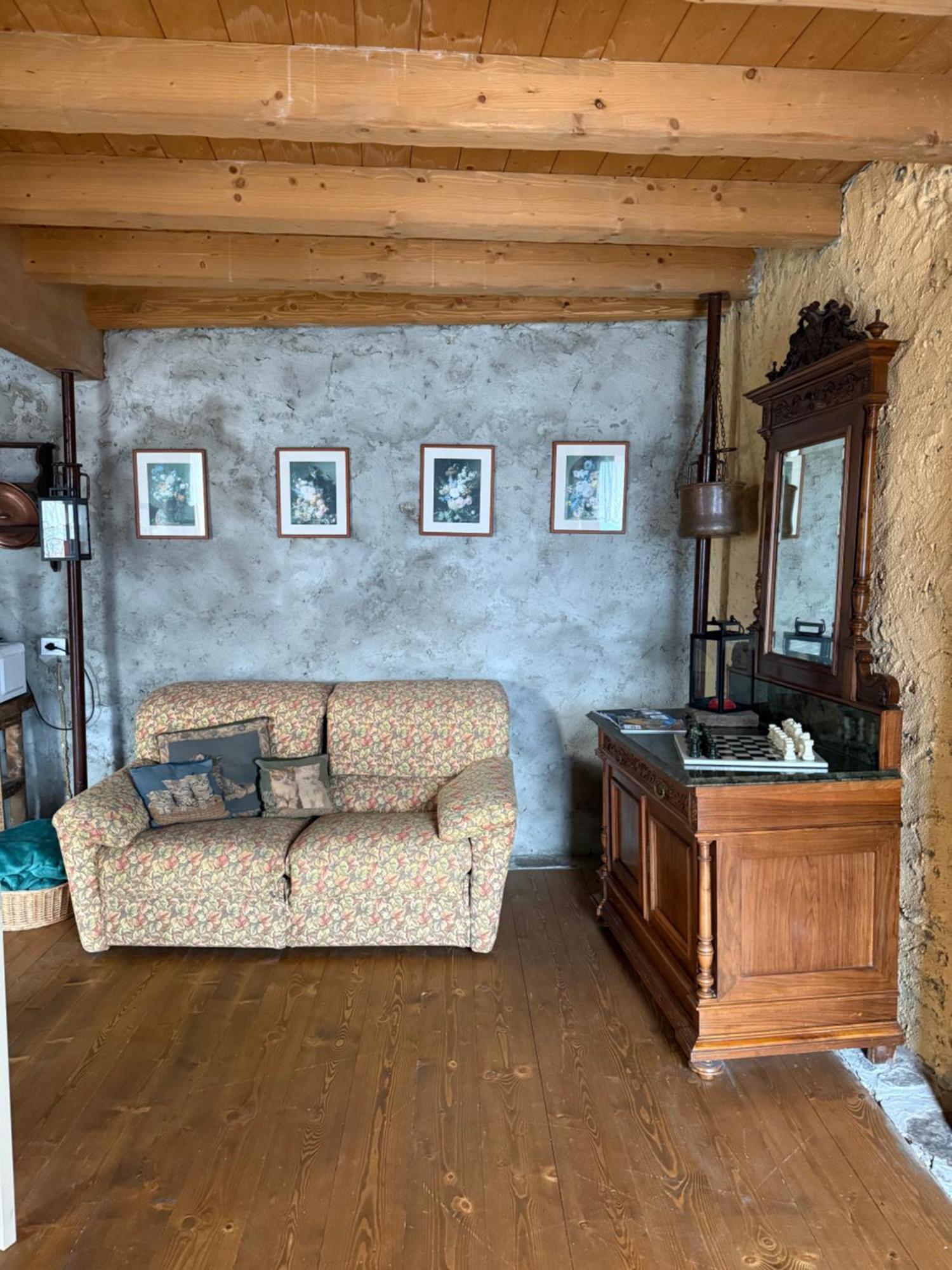 Stone House: Fairytale Flat With Magic View Bellano