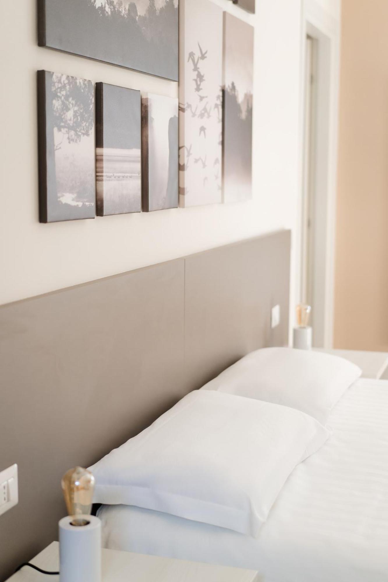 Dieci By Comorooms Apartment Como