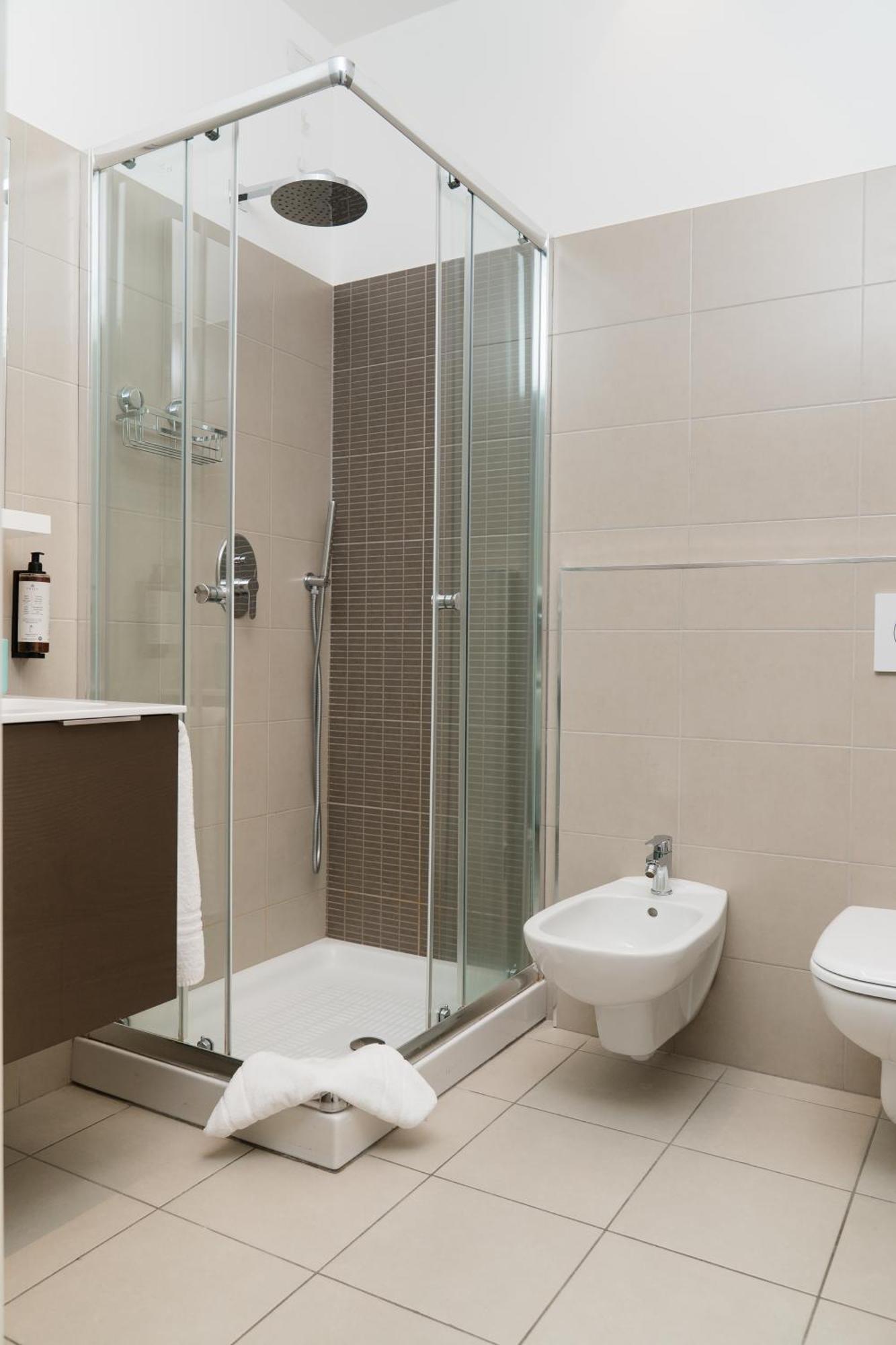 Dieci By Comorooms Apartment *