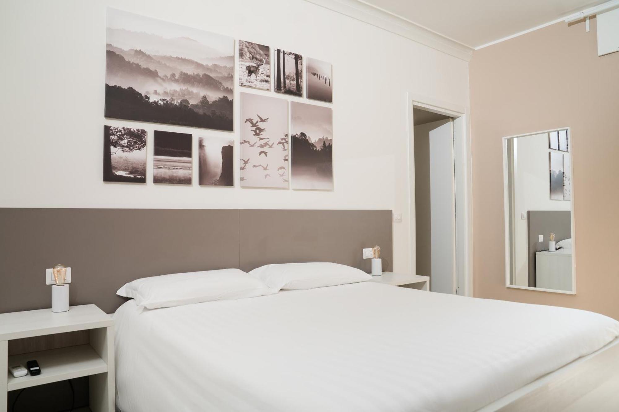 Dieci By Comorooms Apartment