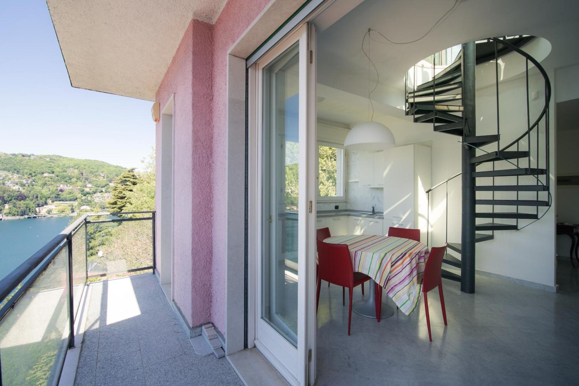 Heavenly Views On - Terrace & Hot Tub Apartment *