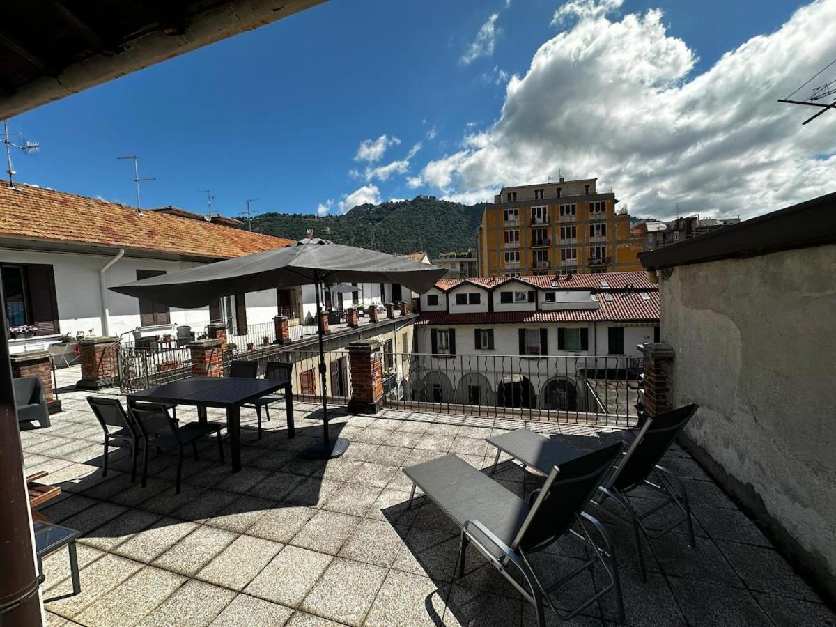Near Downtown Apartment Como