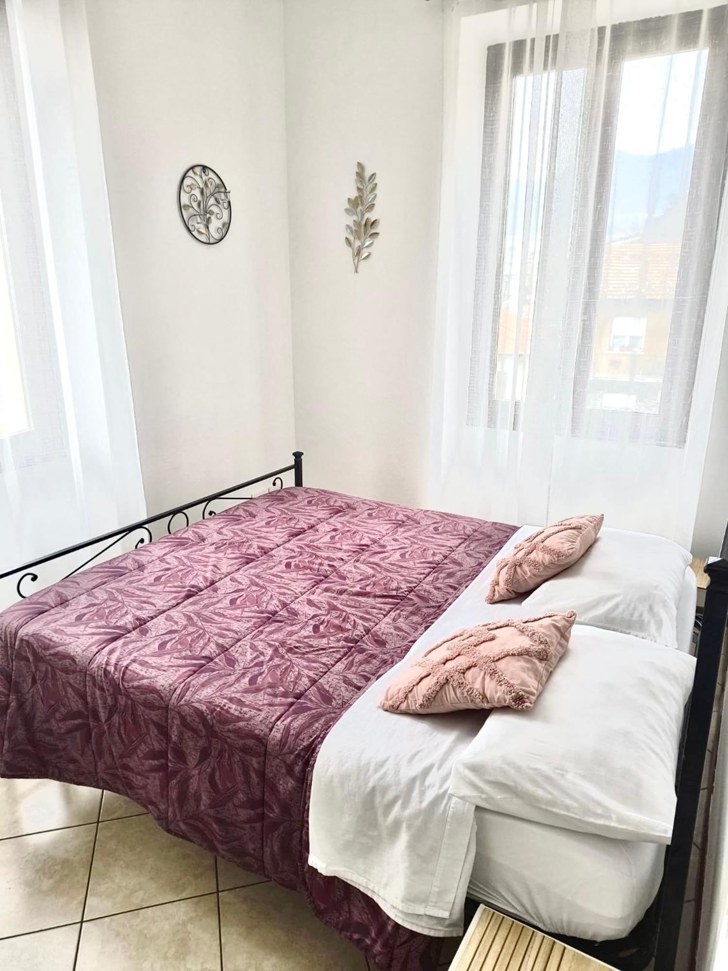Confortevole Con Terrazza Apartment *