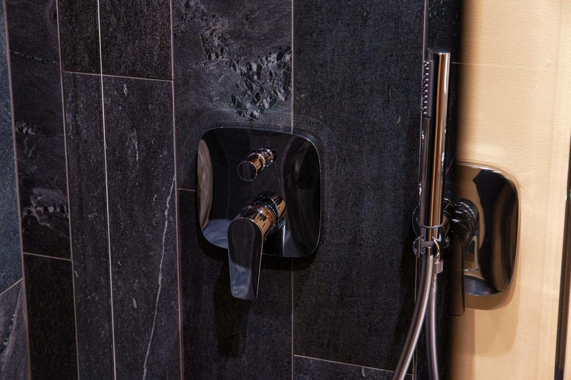 Crotto Polirolo - The House Of Travelers Apartment *