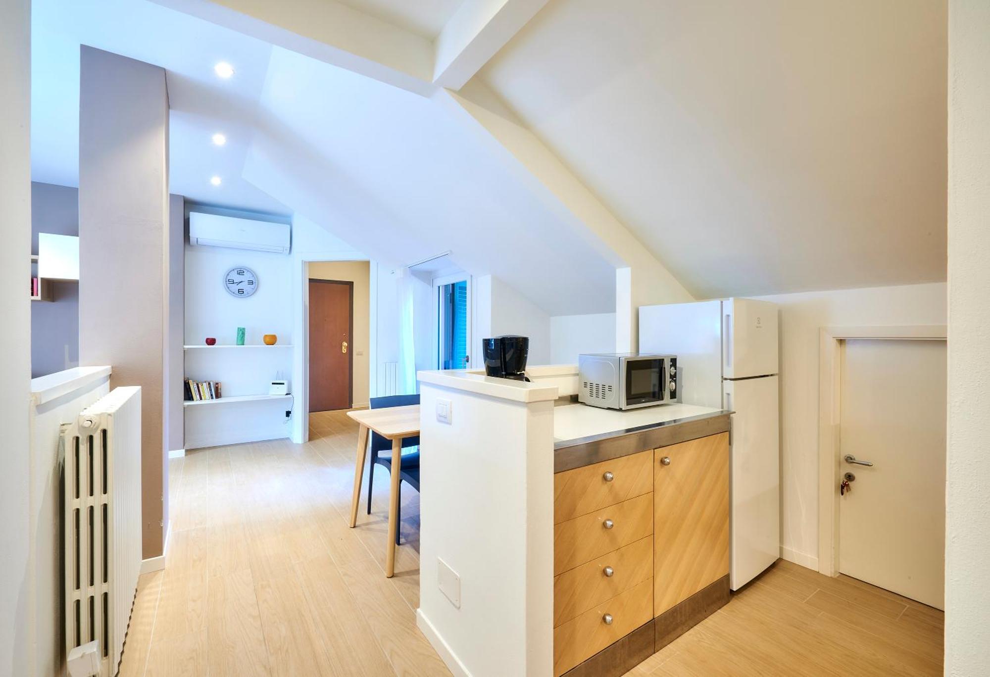 Luxury 100mq With Private Terrace With View Near Varenna Apartment Fiumelatte