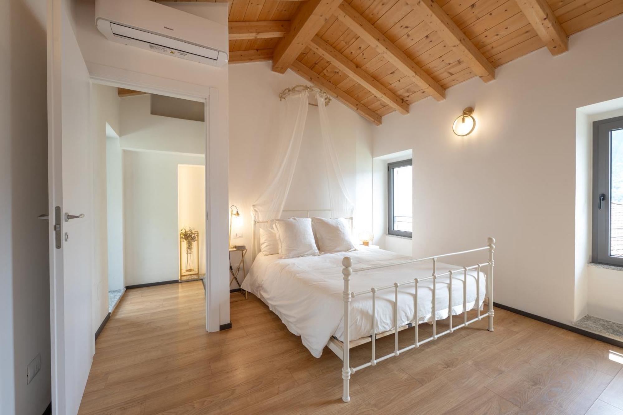 Lora Villa, With View * Ossuccio