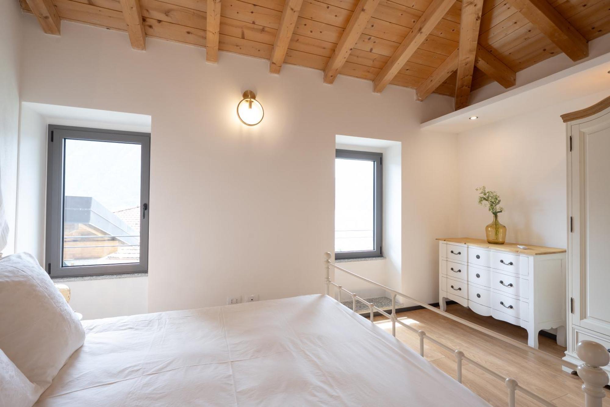 Lora Villa, With View Villa *